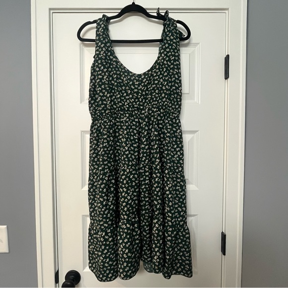 SHEIN Dresses & Skirts - SHEIN CURVE dress C19